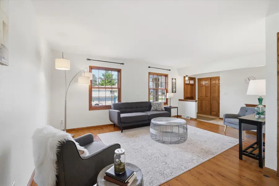 1170 Saratoga Pkwy, Oconomowoc, WI 53066 - #3