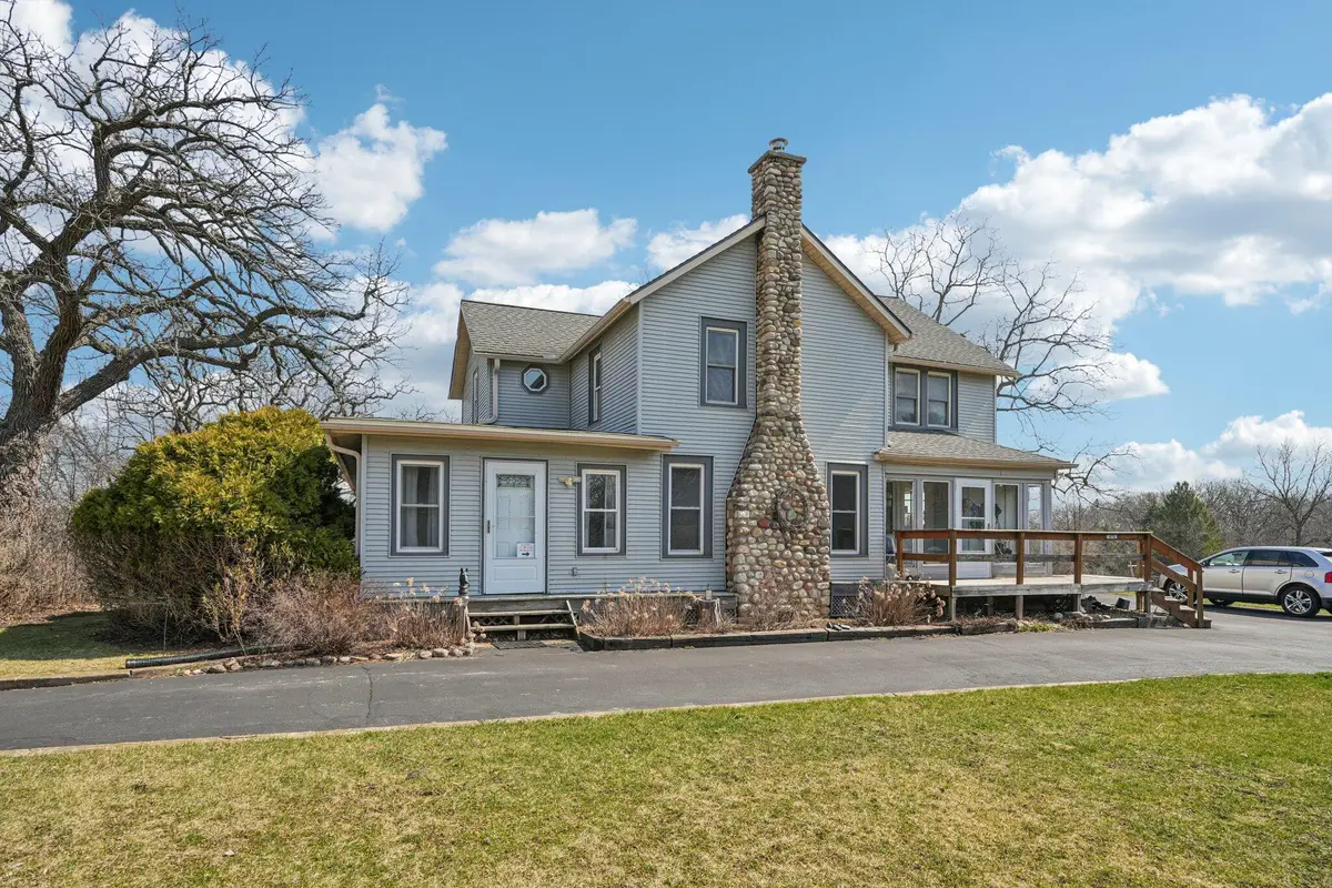 S102W33389 County Road L0, Mukwonago, WI 53149 - #1