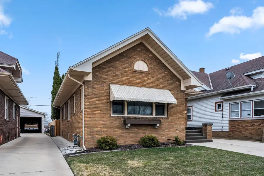 2607 Lasalle St, Racine, WI 53402 - #3