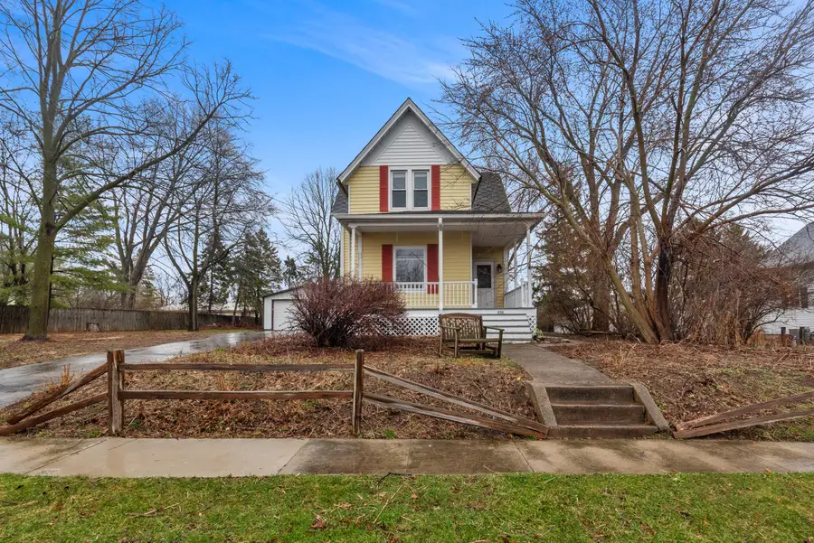 210 N Main St, Iron Ridge, WI 53035 - #3