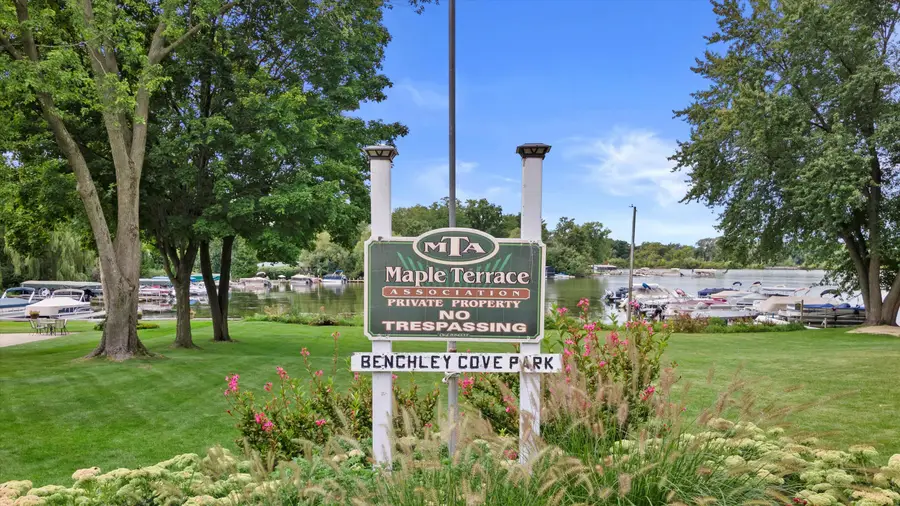 726 W Wisconsin Ave, Oconomowoc, WI 53066 - #3