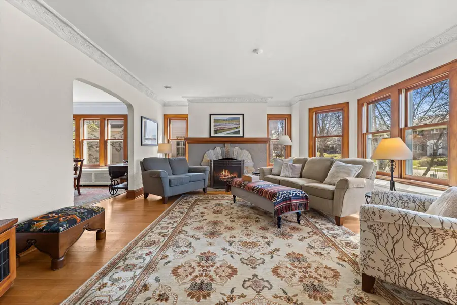 4832 N Newhall St, Whitefish Bay, WI 53217 - #3