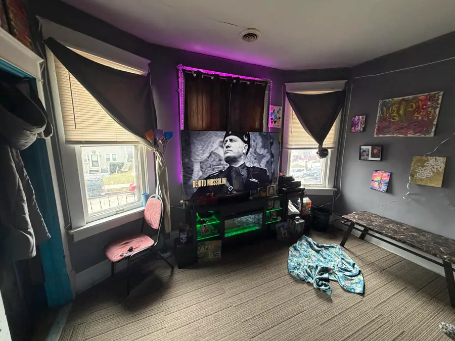 1912 W Rogers St, Milwaukee, WI 53204 - #2