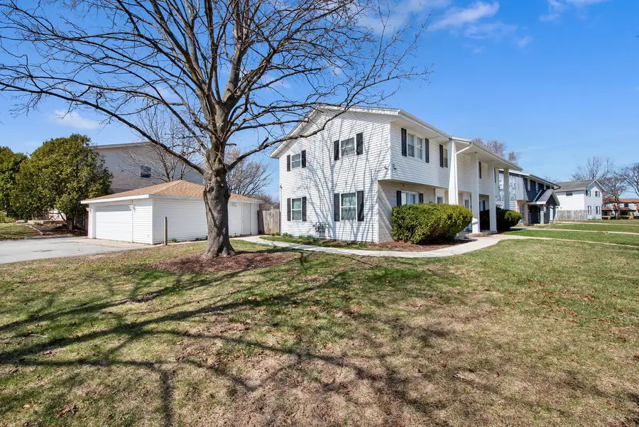 6555 N Bourbon St, Milwaukee, WI 53224 - #3