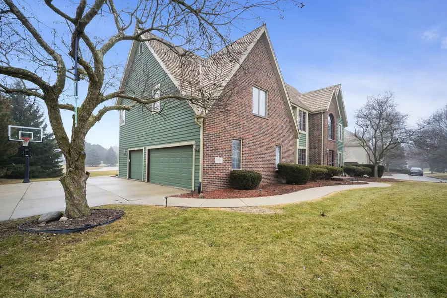 2840 Norman Dr, Brookfield, WI 53045 - #2