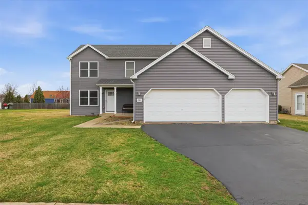 264 Deer Path Dr, Genoa City, WI 53128