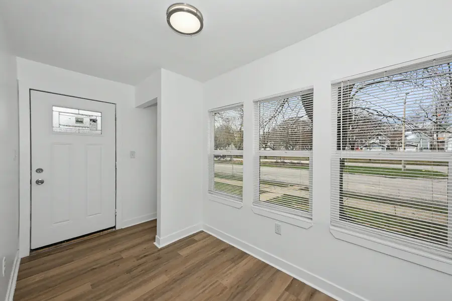 1634 N 27th St, Milwaukee, WI 53208 - #2