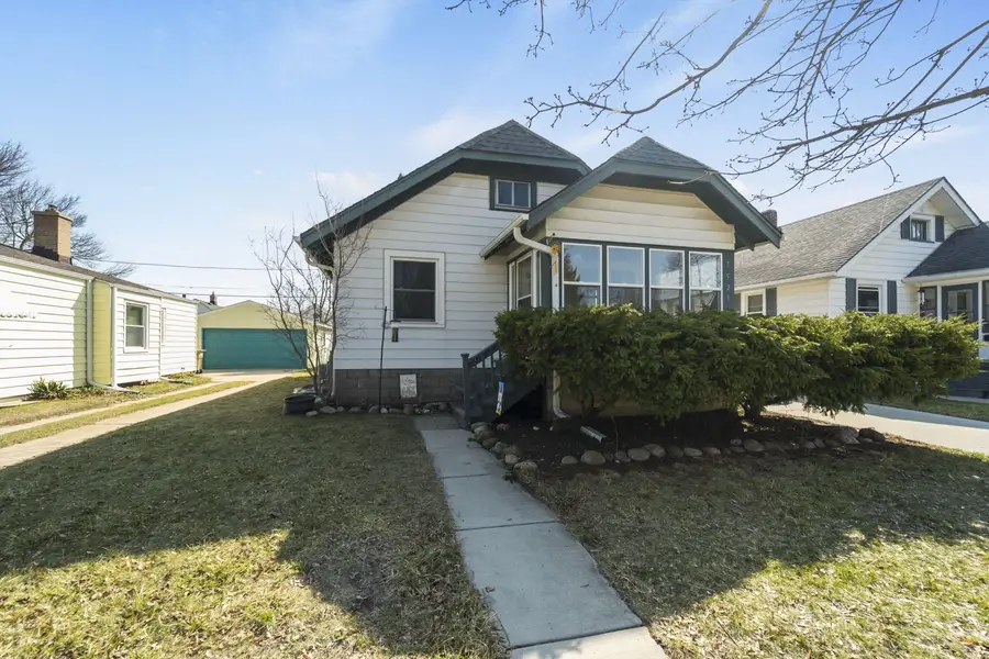 7521 16th Ave, Kenosha, WI 53143 - #2
