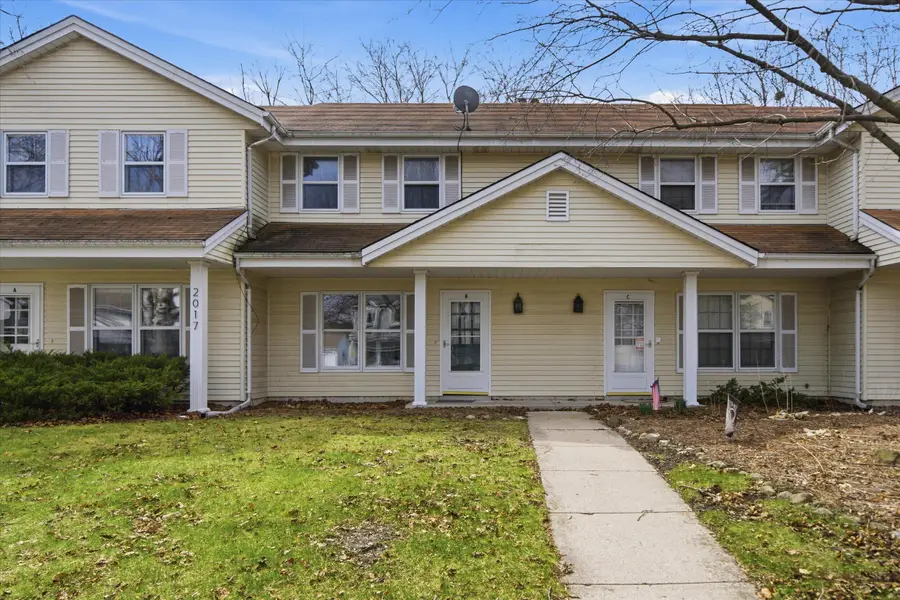 2017 Woodburn Rd, Waukesha, WI 53188 - #2