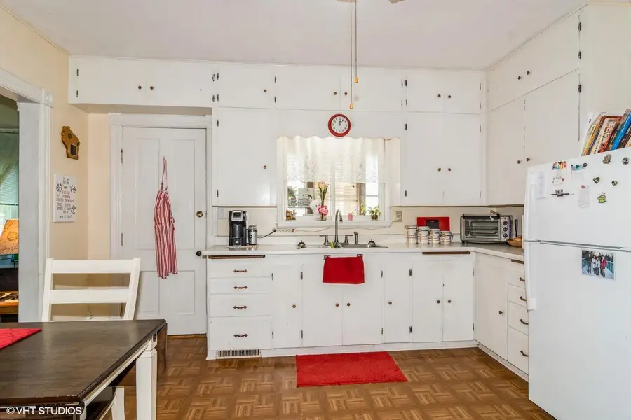 314 E Maple Ave, Beaver Dam, WI 53916 - #2