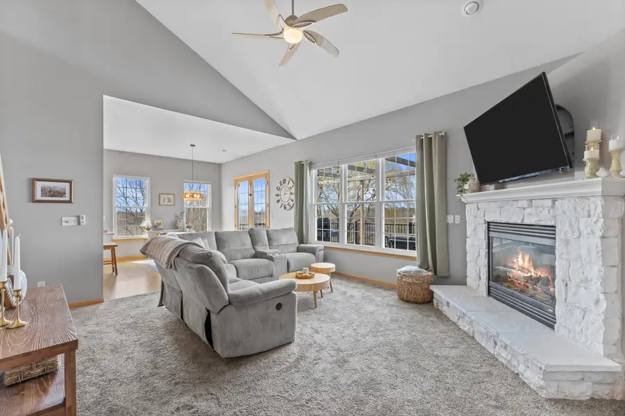 1604 Auburn Ct, Waukesha, WI 53189 - #3