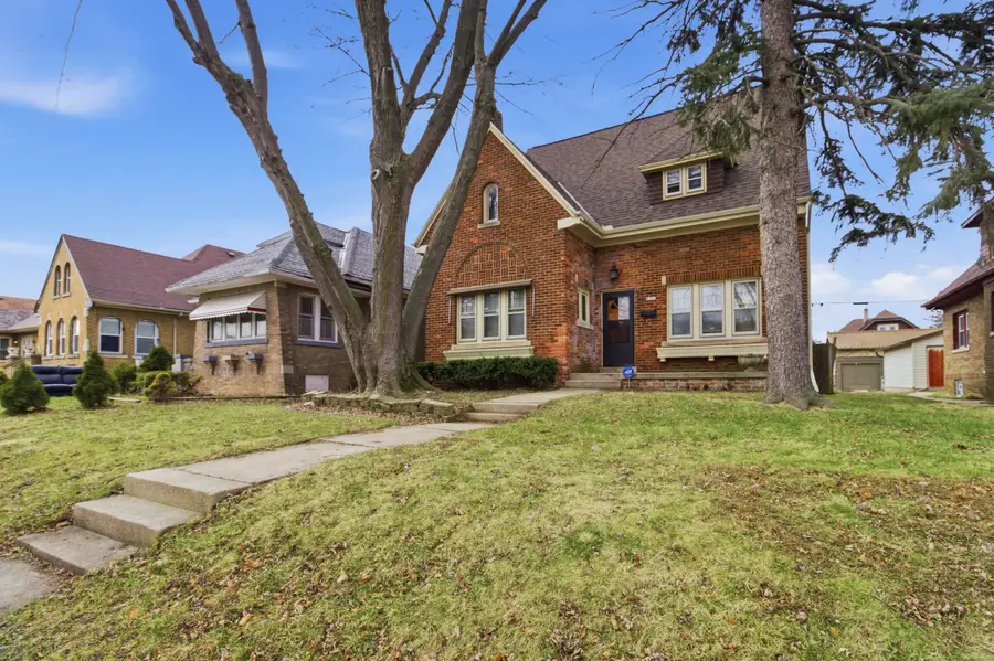 4169 N 14th St, Milwaukee, WI 53209 - #2