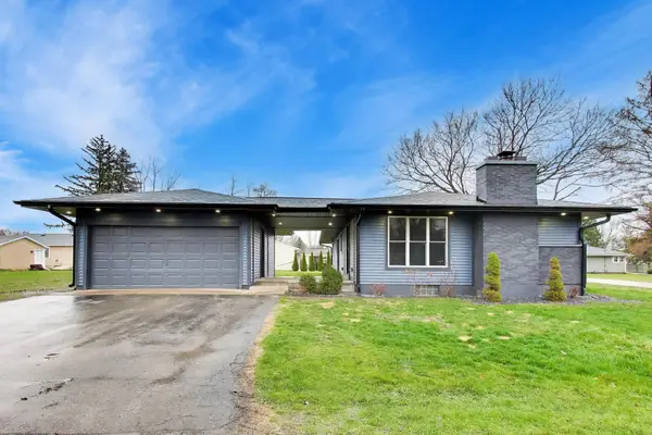 W1350 Honeysuckle Rd, Bloomfield, WI 53128