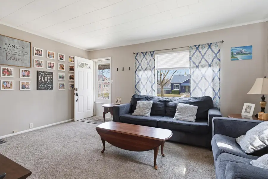 3803 S Lenox St, Milwaukee, WI 53207 - #3