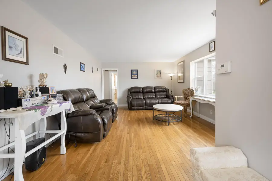 310 Hyde Park Ave, Waukesha, WI 53188 - #3