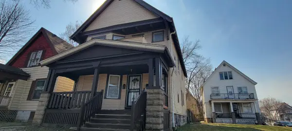 2873 N 34th St, Milwaukee, WI 53210