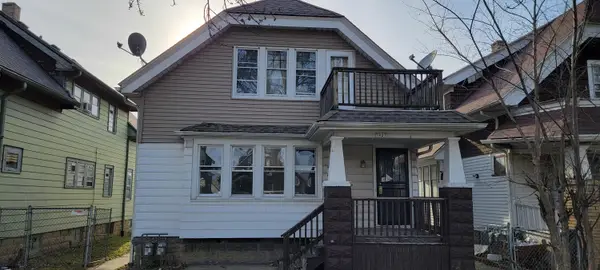 3827 N 24th Pl, Milwaukee, WI 53206