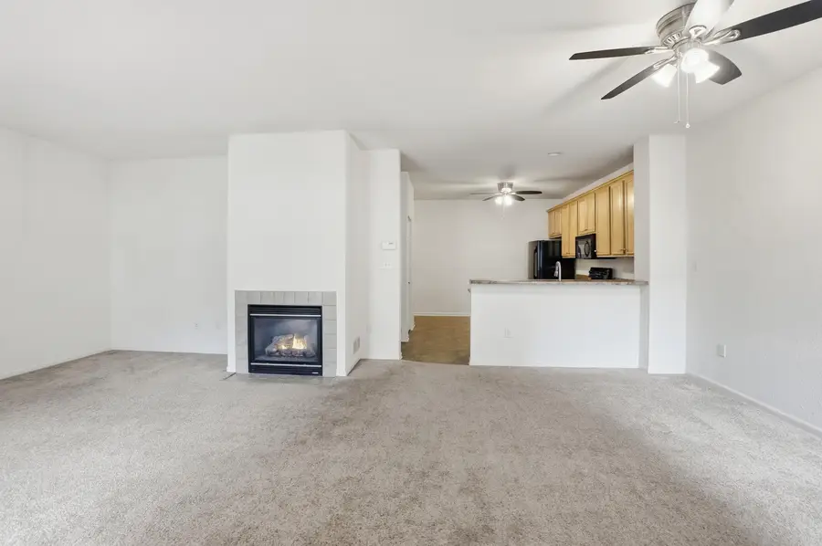 N16W26521 Meadowgrass Cir, Pewaukee, WI 53072 - #2