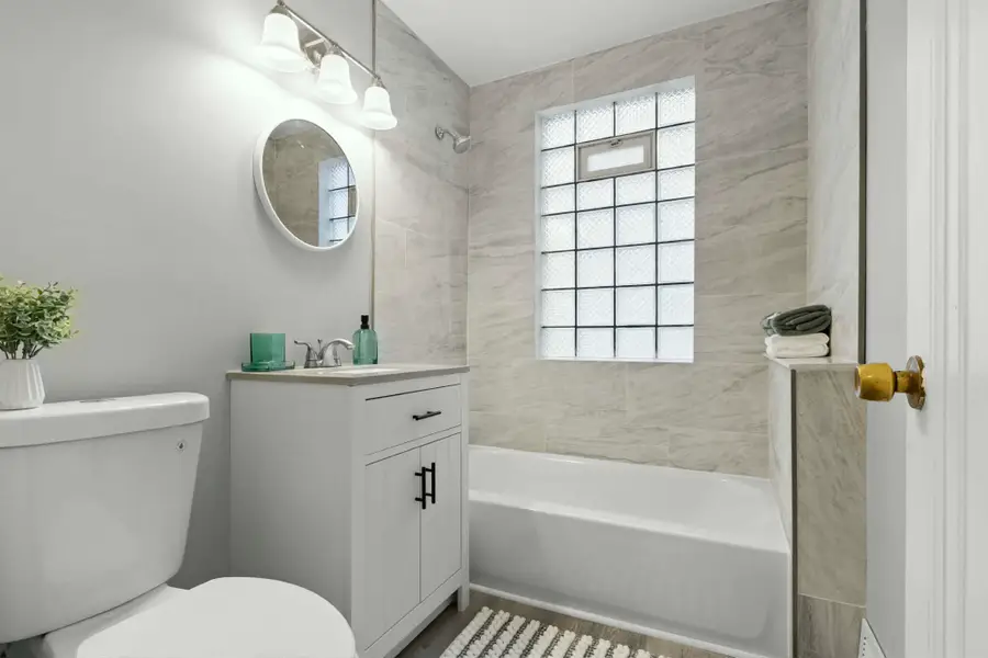 4607 N 42nd St, Milwaukee, WI 53209 - #3