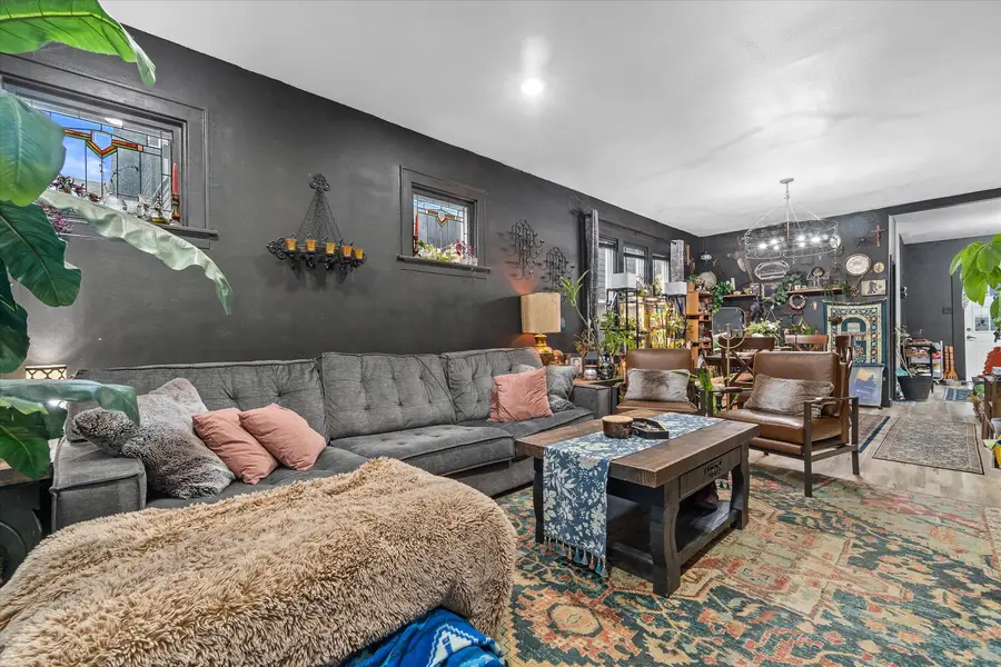 2221 E Oklahoma Ave, Milwaukee, WI 53207 - #2