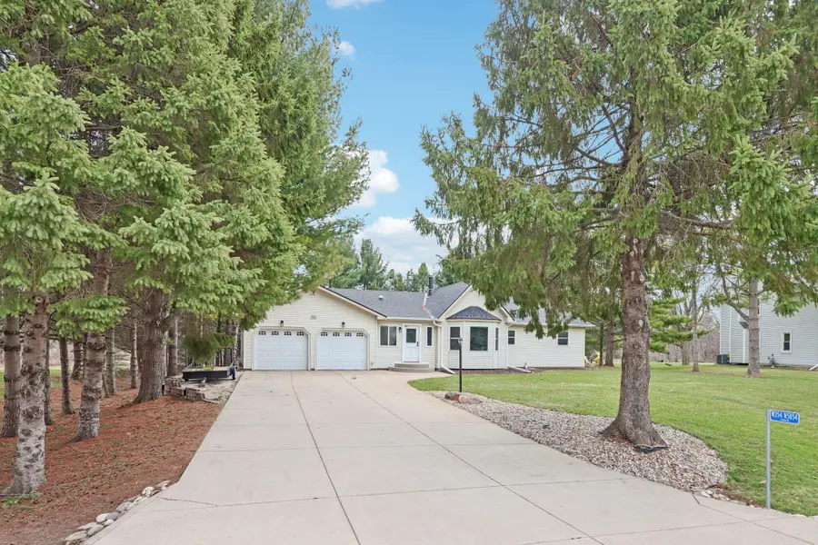 W354N5854 Lisbon Rd, Oconomowoc, WI 53066 - #3