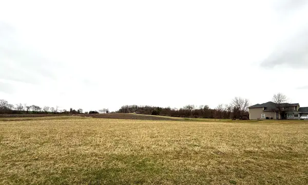 N920 Winds Way, Ashippun, WI 53066