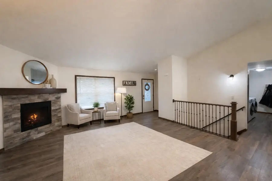 3141 Christenson Ln, Holmen, WI 54650 - #2