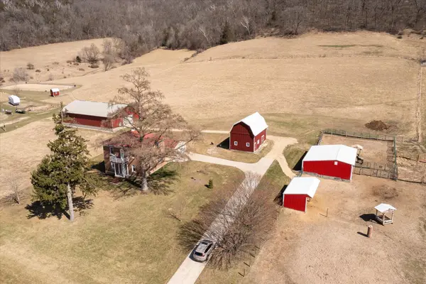 704 7th St N, Brownsville, MN 55919