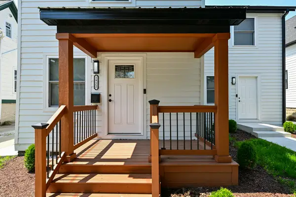 1922 E Iron St, Milwaukee, WI 53207