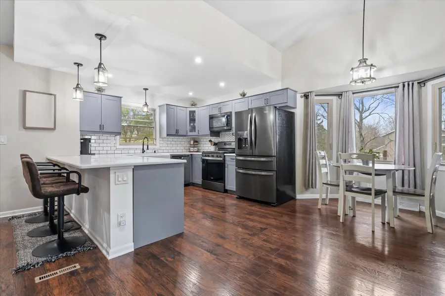 W324S7701 Paul Ln, Mukwonago, WI 53149 - #2