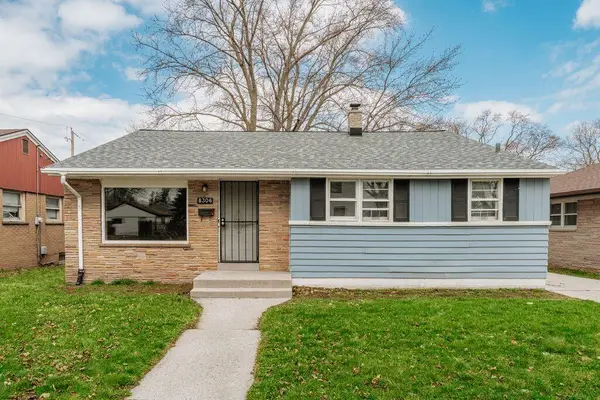 8306 W Ruby Ave, Milwaukee, WI 53218