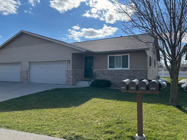 3138 Linden Dr, La Crosse, WI 54601