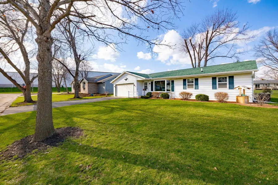 307 Martin St, Fort Atkinson, WI 53538 - #2