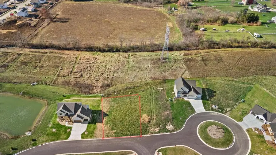 W194N5457 Broadwing Cir, Menomonee Falls, WI 53051 - #2