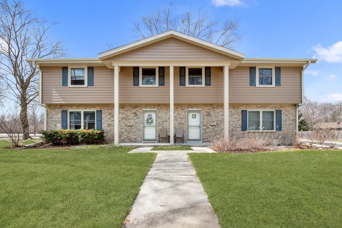 W64N353 Madison Ave, Cedarburg, WI 53012 - #1
