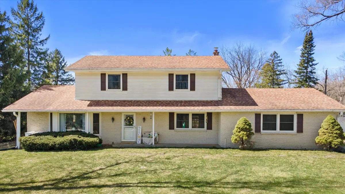 W170S7011 Southern Dr, Muskego, WI 53150 - #1