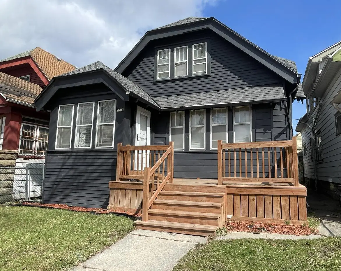 3714 N 26th St, Milwaukee, WI 53206 - #1
