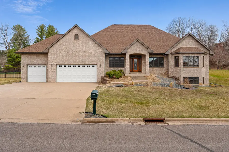 3315 Augusta Ln, Onalaska, WI 54650 - #2