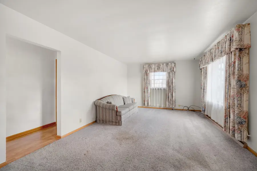 1527 Fond Du Lac Ave, Kewaskum, WI 53040 - #3