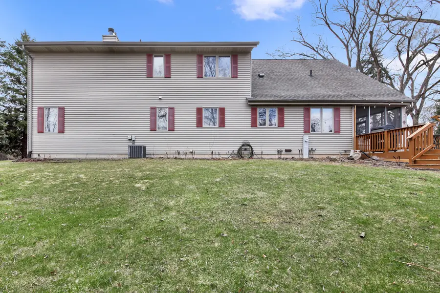 N55W15788 Lavender Lilac Ln, Menomonee Falls, WI 53051 - #2