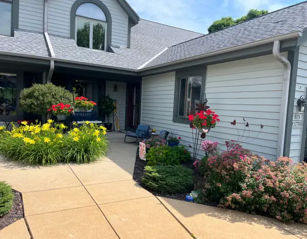 S75W17702 Harbor Cir, Muskego, WI 53150