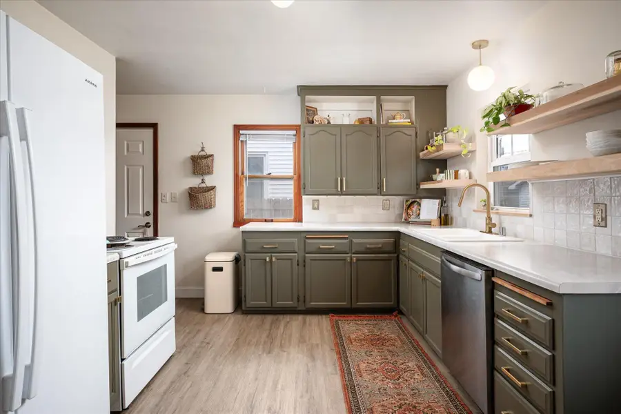 1324 Hyde Ave, La Crosse, WI 54601 - #2