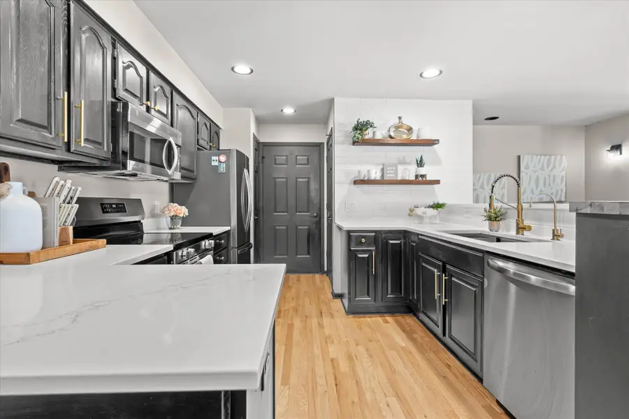 2293 A Circle Ridge, Delafield, WI 53018 - #2