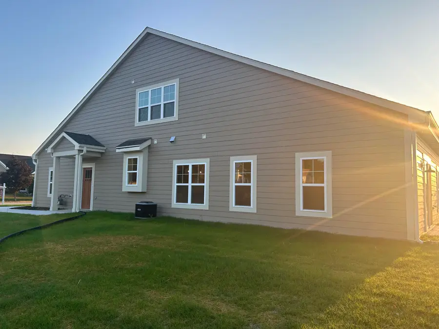 523 Firefly Trl, Hartford, WI 53027 - #3