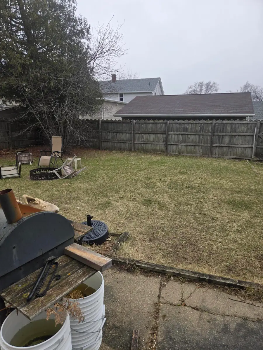 1620 Hamilton St, Manitowoc, WI 54220 - #2