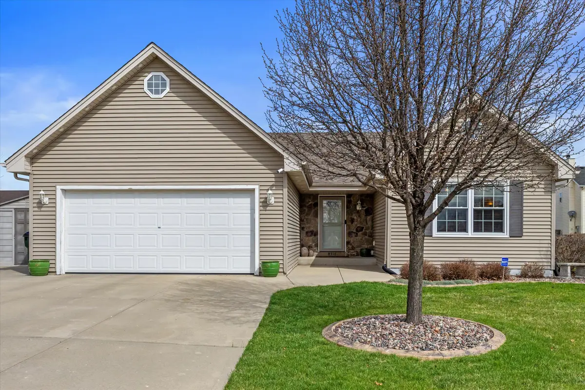 8316 Ivanhoe Pl, Sturtevant, WI 53177 - #1