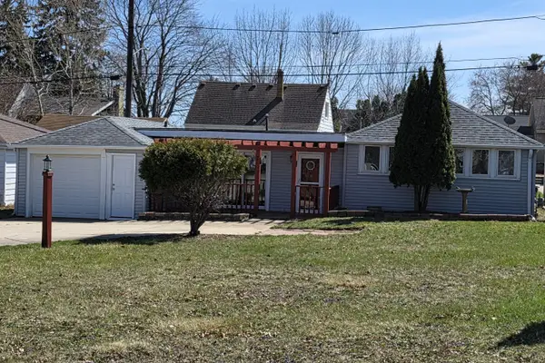 1715 Rawson Ave, South Milwaukee, WI 53172