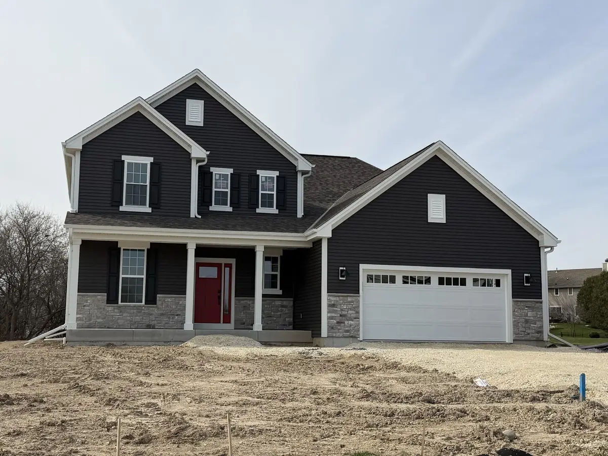 N101W17020 Tanglewood Dr, Germantown, WI 53022 - #1