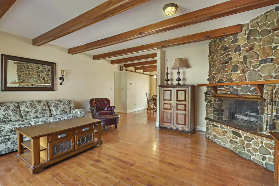 1735 Willow Rd, Mount Pleasant, WI 53177 - #3