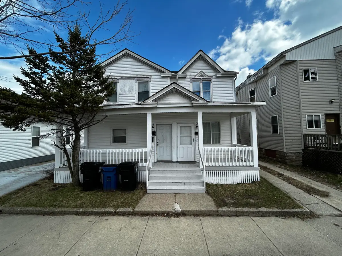 739 Villa St, Racine, WI 53403 - #1